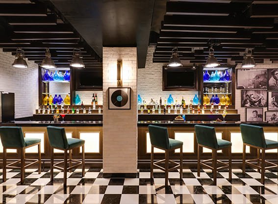 Slounge Bar