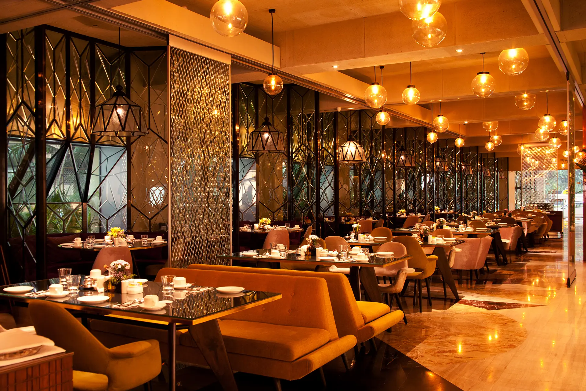 Restaurant Ambiance