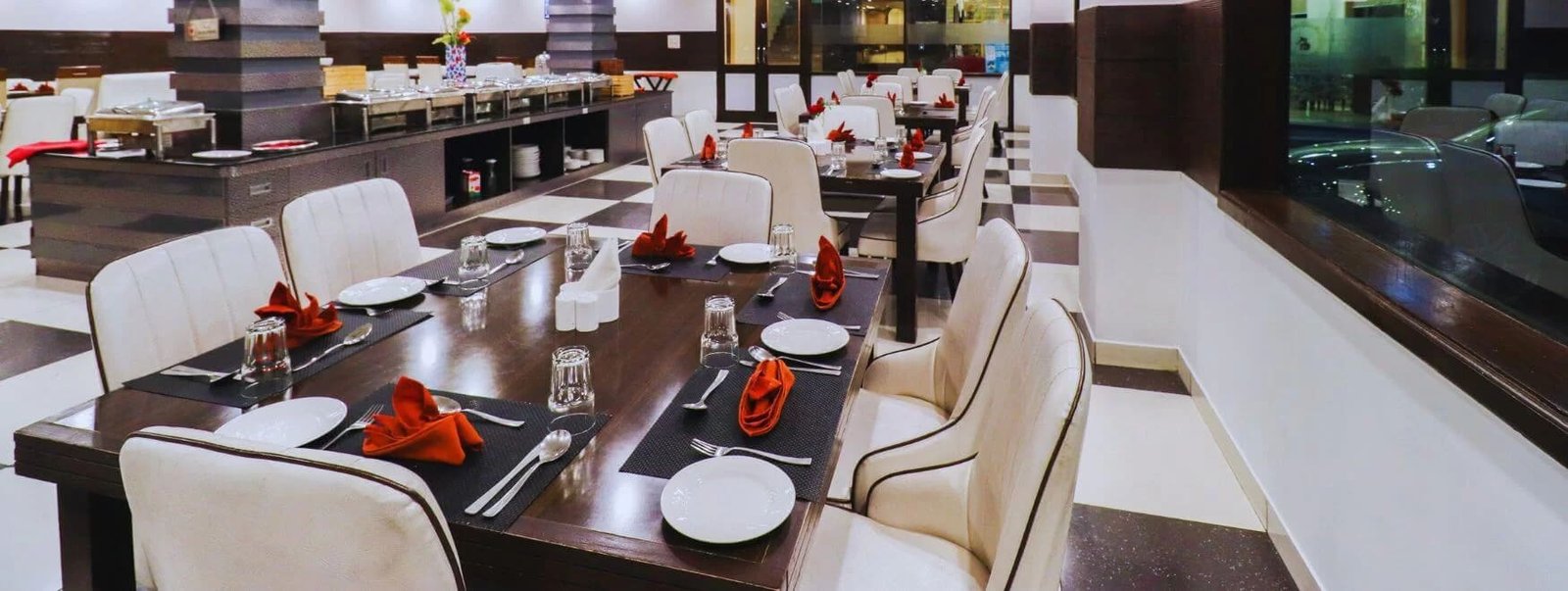 Restaurant & Cuisine