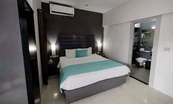 Superior Pool View Room