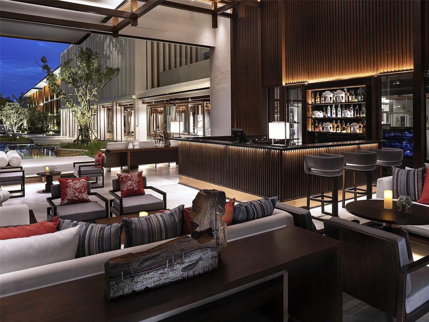 Beachfront Restaurant & Bar
