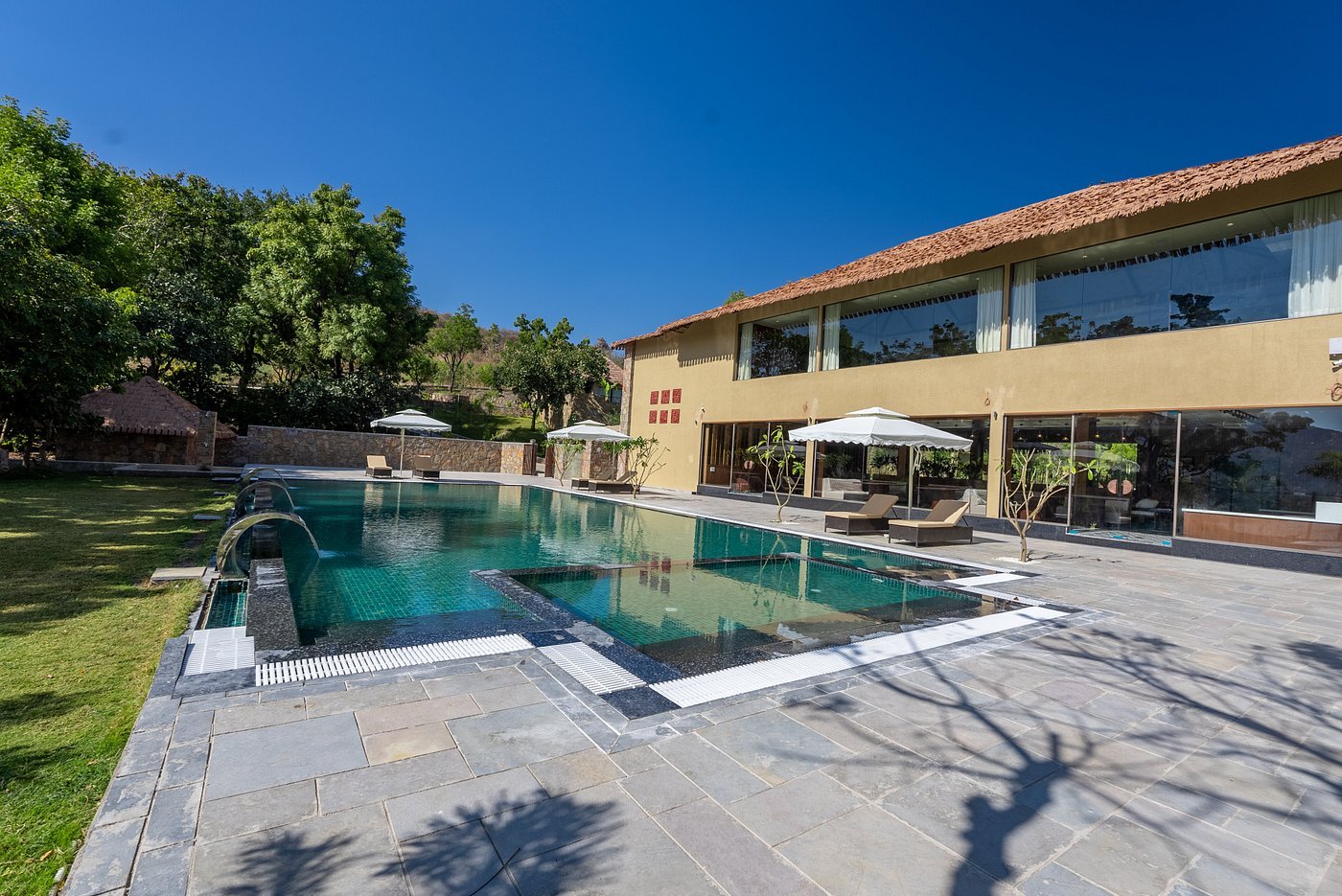 Hill-View Pool