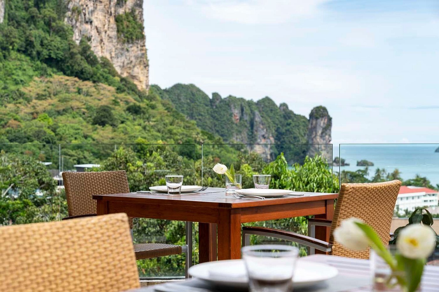 Elegant rooftop setup at The Peak Bar, the perfect spot for catching stunning sunset horizons