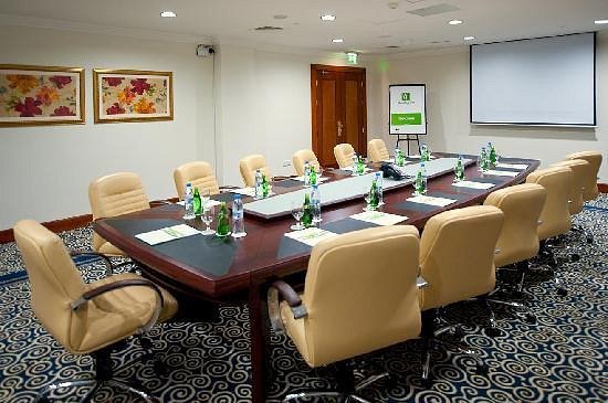 Fully Configured Executive Meeting Room Layout