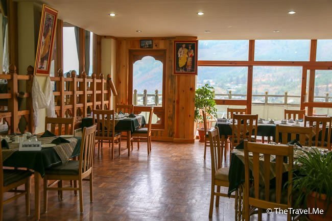 Relaxing Bar Lounge Space