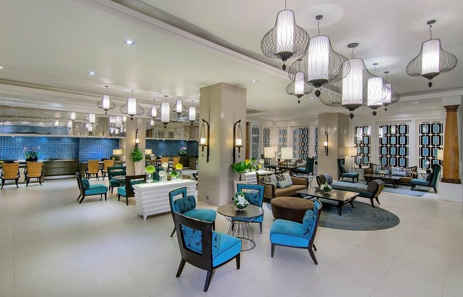 Garden Terrace Dining Area