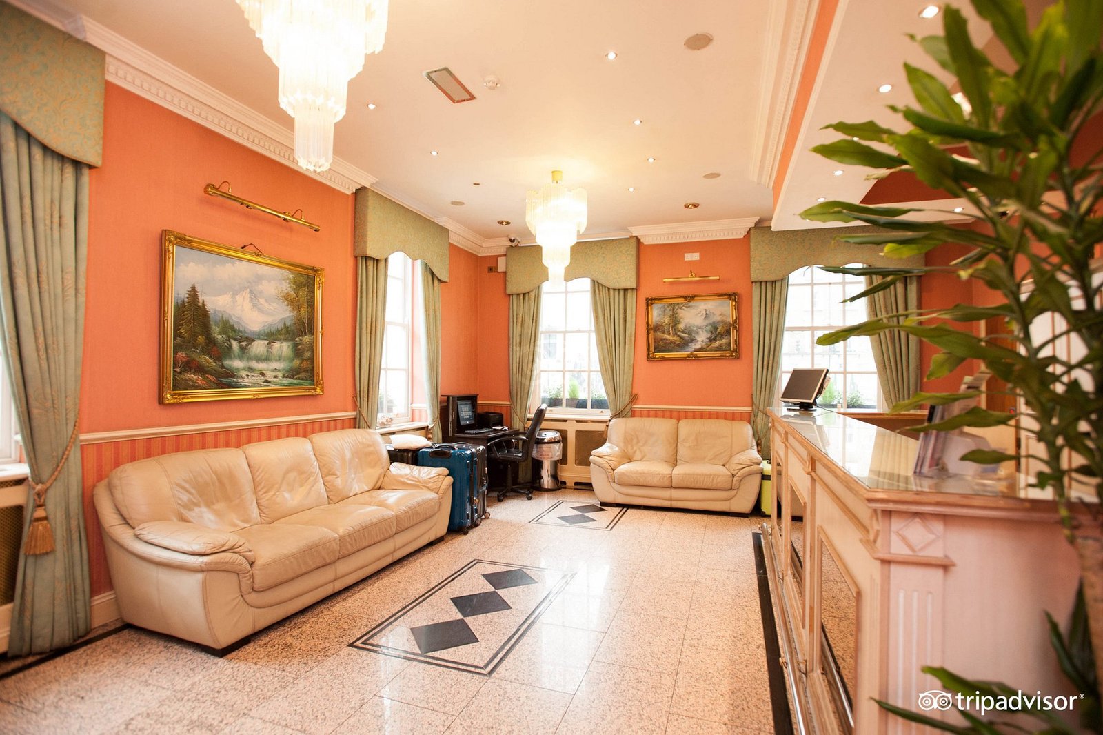 Classic Guest Room