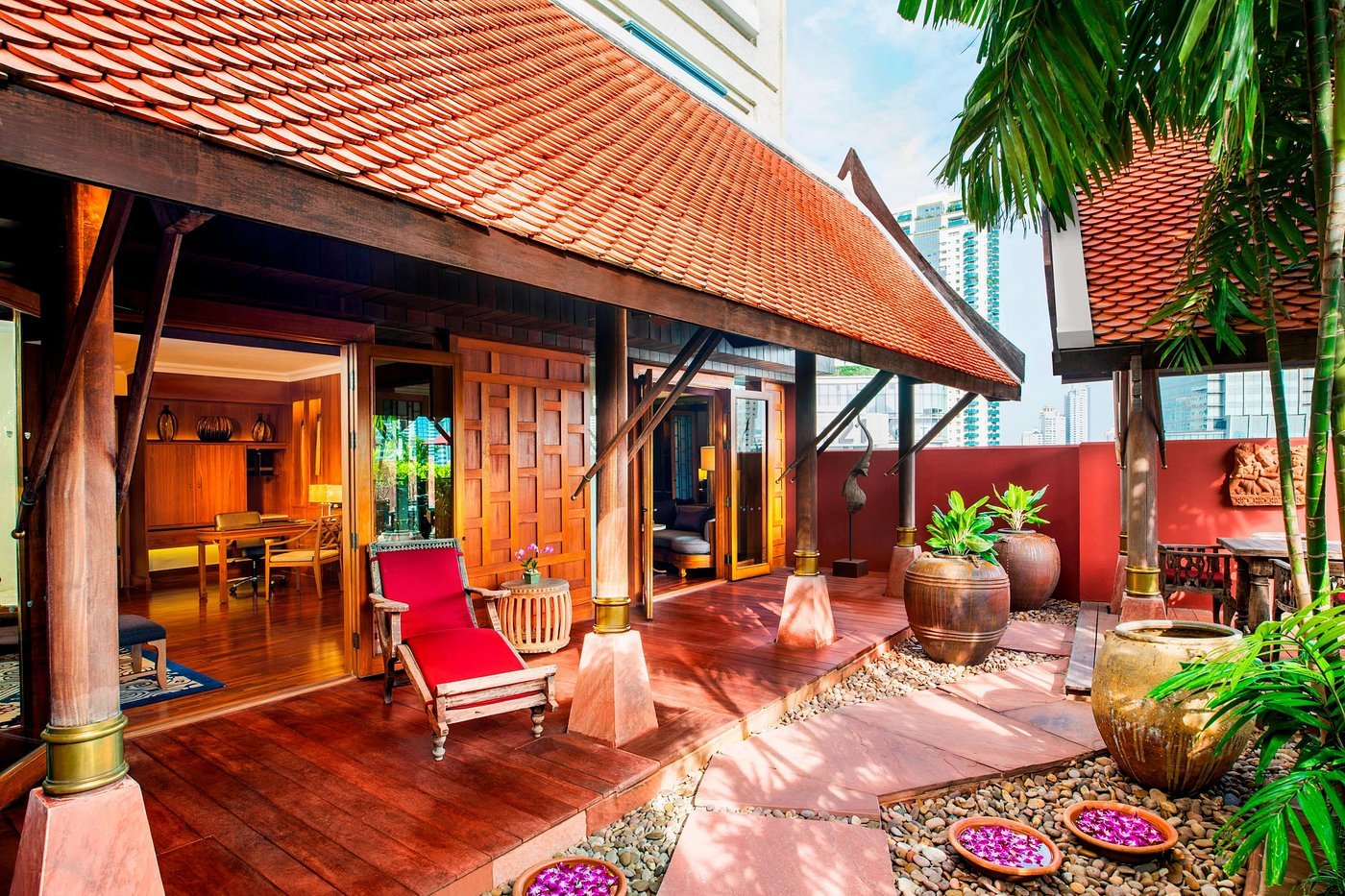 Luxury Suite with Bangkok City Skyline Views