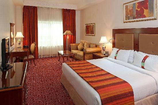 Comfortable Guest Room with Classic Executive Finishes